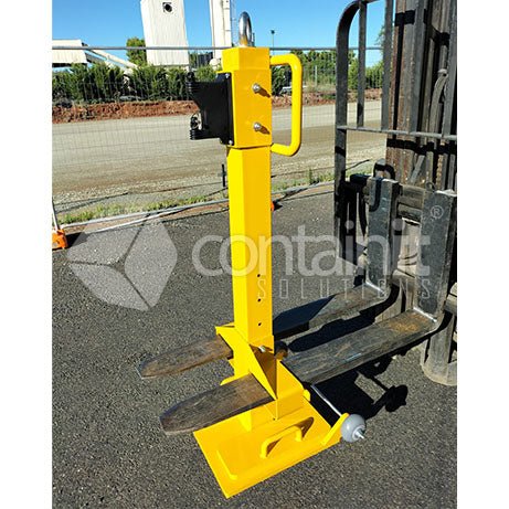 Heavy Duty Mobile Bollard for Retractable Belt Barriers - Containit Solutions