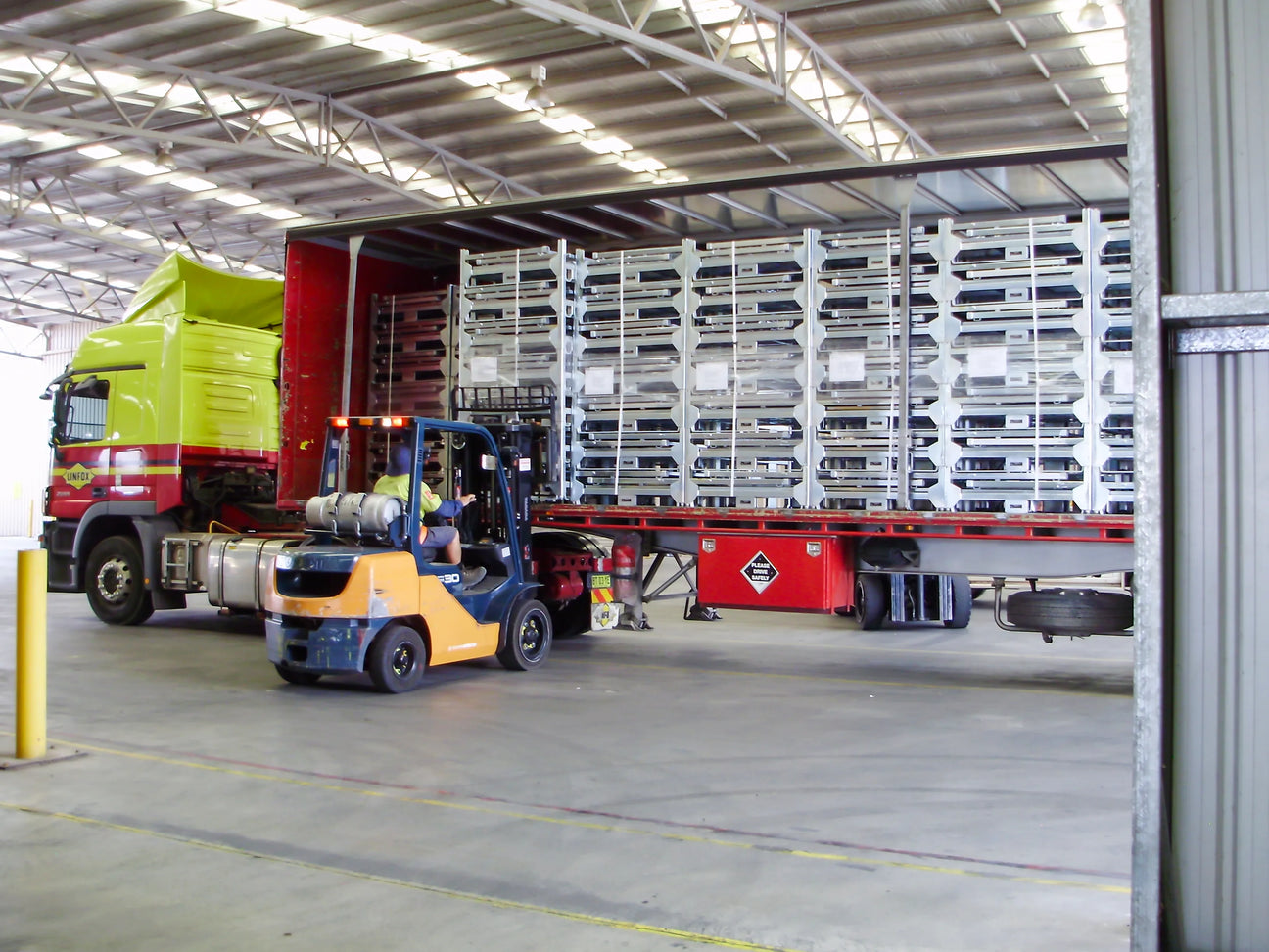 Logistics & Distribution - Containit Solutions